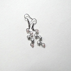 Acélszürke és rózsaszín acél fülbevaló - ékszer - fülbevaló - lógó fülbevaló - Meska.hu