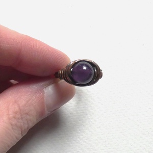 Mélylila rézgyűrű Ametiszt ásványgyönggyel - ékszer - gyűrű - szoliter gyűrű - Meska.hu