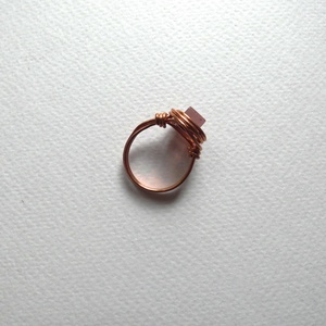 Üvegkocka réz gyűrű - ékszer - gyűrű - gyöngyös gyűrű - Meska.hu