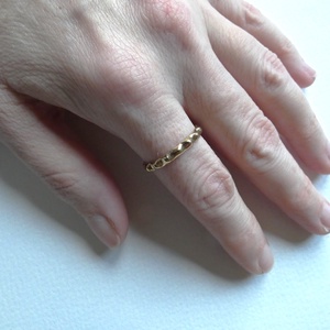 Dimbek-dombok sárgaréz gyűrű, Ékszer, Gyűrű, Kerek gyűrű, Famegmunkálás, Ötvös, MESKA