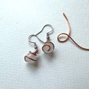 Rózsaszín bogyók réz fülbevaló, Ékszer, Fülbevaló, Lógó fülbevaló, Ékszerkészítés, Fémmegmunkálás, MESKA