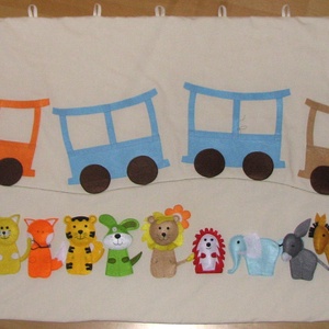 Ujbábbokkal  - Vonatos gyerek falvédő / játék / falikép/   - matt -  - Meska.hu