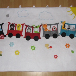 Vonatos falvédő ujjbábokkal  139X90 - Meska.hu