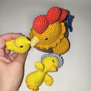 Tyúkanyó és kiscsibéi_Amigurumi figura - játék & sport - plüssállat & játékfigura - madár - Meska.hu