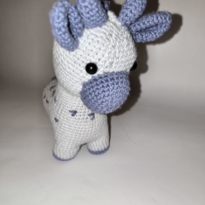 Zsiráf kék négylábon_Amigurumi figura, Játék & Sport, Plüssállat & Játékfigura, Zsiráf, Horgolás, MESKA