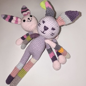 Csíkos színes nyuszifiú_Amigurumi figura - játék & sport - plüssállat & játékfigura - nyuszi - Meska.hu