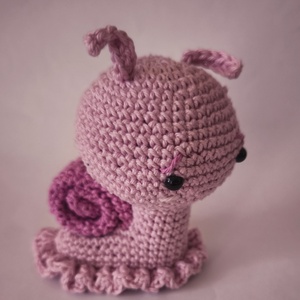 Pici csiga_Amigurumi figura - Meska.hu