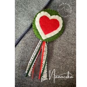 Gyapjúfilc kokárda - szív kerek, Ékszer, Kitűző és Bross, Varrás, MESKA