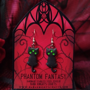 Fekete Démoncica fülbevalók - ékszer - fülbevaló - lógó fülbevaló - Meska.hu