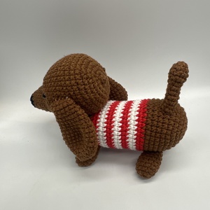 Horgolt tacsi - játék & sport - plüssállat & játékfigura - kutya - Meska.hu