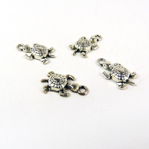 Teknős ékszerdísz, fityegő, charm 11x19mm (4db) - Meska.hu