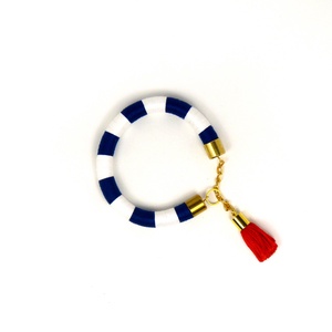 Fonalékszer, fonal nyaklánc kék-fehér csíkos színben, piros bojttal - Meska.hu