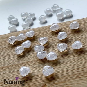 Cseh üveggyöngy - preciosa - szivecske - átlátszó - 20db - kellékek & szerszámok - gyöngyfűzés kellékek - egyéb alkatrész - Meska.hu