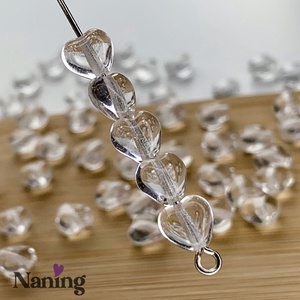 Cseh üveggyöngy - preciosa - szivecske - víztiszta - 20db - kellékek & szerszámok - gyöngyfűzés kellékek - egyéb alkatrész - Meska.hu