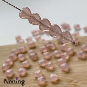 Cseh üveggyöngy - preciosa - szivecske - rózsaszín - 20db, Kellékek & szerszámok, Gyöngyfűzés kellékek, Egyéb alkatrész, , MESKA