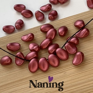 Cseh üvegszirom � préselt üveggyöngy � 8mm � matt bordó - 20db, Kellékek & szerszámok, Gyöngyfűzés kellékek, Egyéb alkatrész, , MESKA