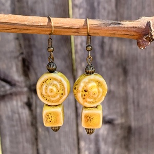 Kerámia fülbevaló - sárga , Ékszer, Fülbevaló, Lógó fülbevaló, Ékszerkészítés, MESKA
