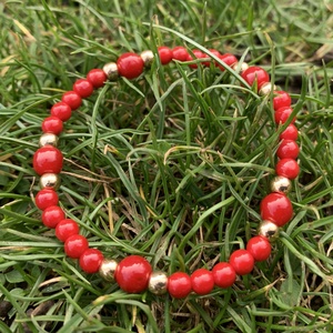 Korall gyöngy/arany hematit gyöngy gumis karkötő , Ékszer, Karkötő, Gyöngyös karkötő, Ékszerkészítés, Gyöngyfűzés, gyöngyhímzés, MESKA