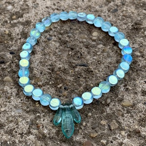 Preciosa cseh üveggyöngy gumis karkötő - türkizkék, Ékszer, Karkötő, Gyöngyös karkötő, Ékszerkészítés, Gyöngyfűzés, gyöngyhímzés, MESKA