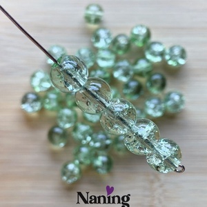 30db roppantott üveggyöngy - 8mm - átlátszó/zöld (13ft/db), Kellékek & szerszámok, Gyöngyfűzés kellékek, Üveggyöngy, , MESKA