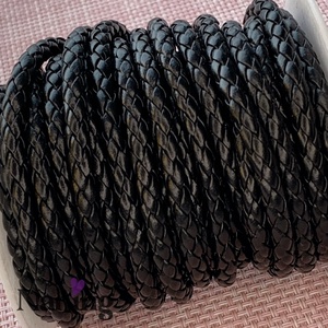 1 méter fonott, hengerelt bőrszál - 5mm - fekete - Meska.hu