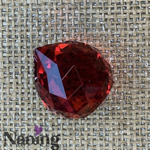 Csiszolt üvegkristály szivárványkristály � napfogó � 30mm  - kellékek & szerszámok - gyöngyfűzés kellékek - üveggyöngy - Meska.hu