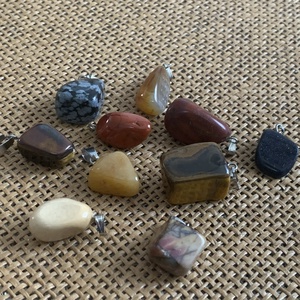 10db ásvány medál (80ft/db), Kellékek & szerszámok, Ékszerkellék, Medál csomag, , MESKA