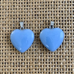 Ásvány szív medál - 2 db  (500ft/db) - kellékek & szerszámok - ásvány alapanyag - ásvány figura - Meska.hu