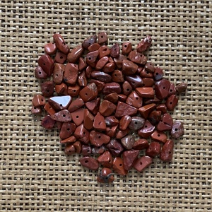 10 gramm ásvány splitter kb.: 5-10mm - s fúrt ásványkavicskák - 4 féle - kellékek & szerszámok - ásvány alapanyag - splitter - Meska.hu