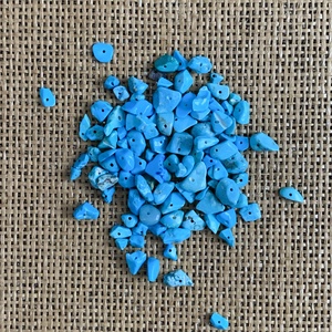 10 gramm ásvány splitter kb.: 5-10mm - s fúrt ásványkavicskák - 3 féle - kellékek & szerszámok - ásvány alapanyag - splitter - Meska.hu