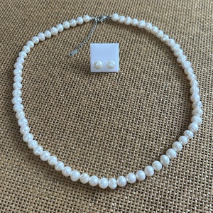 Édesvízi tenyésztettgyöngy - szett - nyaklánc/fülbevaló - 51cm + 6cm lánchosszabbító - esküvő - ékszer - ékszerszett - Meska.hu