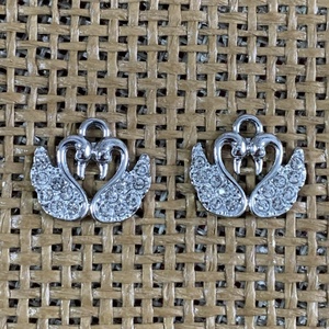 2db HATTYÚPÁR - strasszos charm/medál - 18x20mm - ezüst  (180ft/db) - Meska.hu