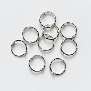 6 db GYÖNGYKERET � távtartó � gyöngytartó � 13mm � antik ezüst - kellékek & szerszámok - gyöngyfűzés kellékek - gyöngykupak - Meska.hu