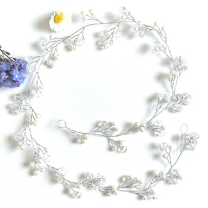 ESKÜVŐI gyöngyös hajdísz - ezüst/fehér - 50cm, Esküvő, Hajdísz, Hajpánt, Gyöngyfűzés, gyöngyhímzés, MESKA