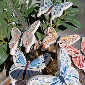 Pillangók kerámiából - otthon & életmód - ház & kert - bográcsozás, grillezés - Meska.hu