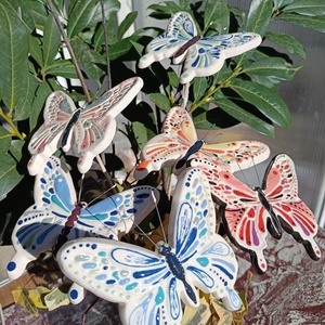 Pillangók kerámiából - otthon & életmód - ház & kert - bográcsozás, grillezés - Meska.hu