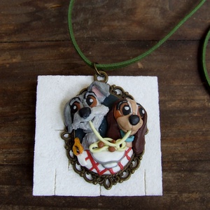 Susi és Tekergő nyaklánc, Ékszer, Nyaklánc, Medálos nyaklánc, Gyurma, MESKA