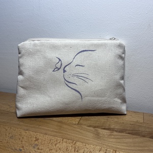 Cica-pillangó mintás neszesszer - Meska.hu