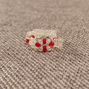 Candy cane mintájú gyöngy gyűrű, Ékszer, Gyűrű, Gyöngyös gyűrű, Ékszerkészítés, Gyöngyfűzés, gyöngyhímzés, MESKA