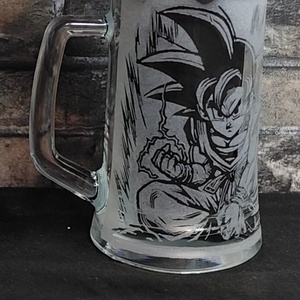 Son Goku Korsó Kézzel gravírozott üveg  - otthon & életmód - konyhafelszerelés, tálalás - italos kellékek - italtartó - Meska.hu