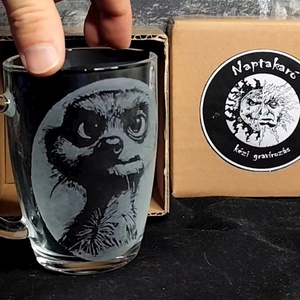 Szurikáta mintás üveg bögre  - otthon & életmód - konyhafelszerelés, tálalás - tálalás - bögre & csésze - Meska.hu