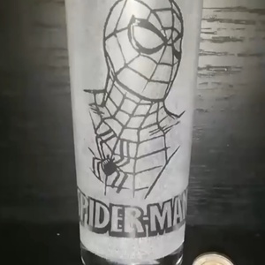 Kézzel gravírozott Pókember mintás üveg pohár , Otthon & Életmód, Konyhafelszerelés, tálalás, Tálalás, Pohár, Gravírozás, pirográfia, MESKA
