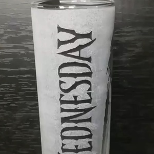 Wednesday mintás kézzel gravírozott üveg pohár  - otthon & életmód - konyhafelszerelés, tálalás - tálalás - pohár - Meska.hu