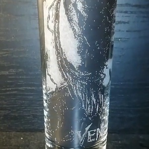 Venom+Eddie Brock(Tom Hardy) portré mintás üveg pohár  - otthon & életmód - konyhafelszerelés, tálalás - tálalás - pohár - Meska.hu