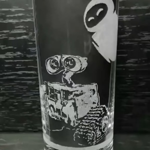 WALL-E és EVE mintás üveg pohár , Otthon & Életmód, Konyhafelszerelés, tálalás, Tálalás, Pohár, Gravírozás, pirográfia, MESKA