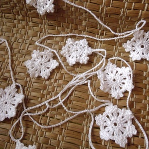 Horgolt hópehely girland -  - Meska.hu