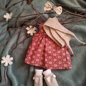 Bordó lánykaruha szett varrott állatfigurához, Játék & Sport, Baba & babaház, Játékbaba, babakellék, Varrás, Kötés, MESKA