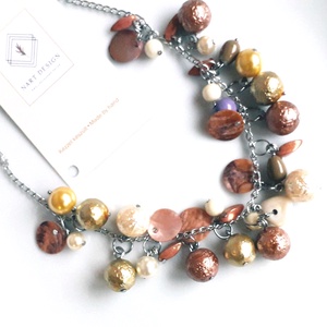 Színes, ünnepi üveggyöngy ékszerszett - ékszer - nyaklánc - gyöngyös nyaklánc - Meska.hu