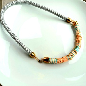 Arany-türkiz fonal, kötél nyaklánc - ékszer - nyaklánc - statement nyaklánc - Meska.hu