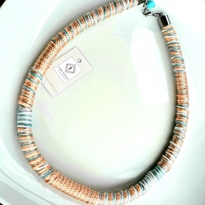 Brilles barack, beige, kék fonal nyaklánc, Ékszer, Nyaklánc, Statement nyaklánc, Ékszerkészítés, Csomózás, MESKA